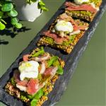 Prosciutto pesto Cracker